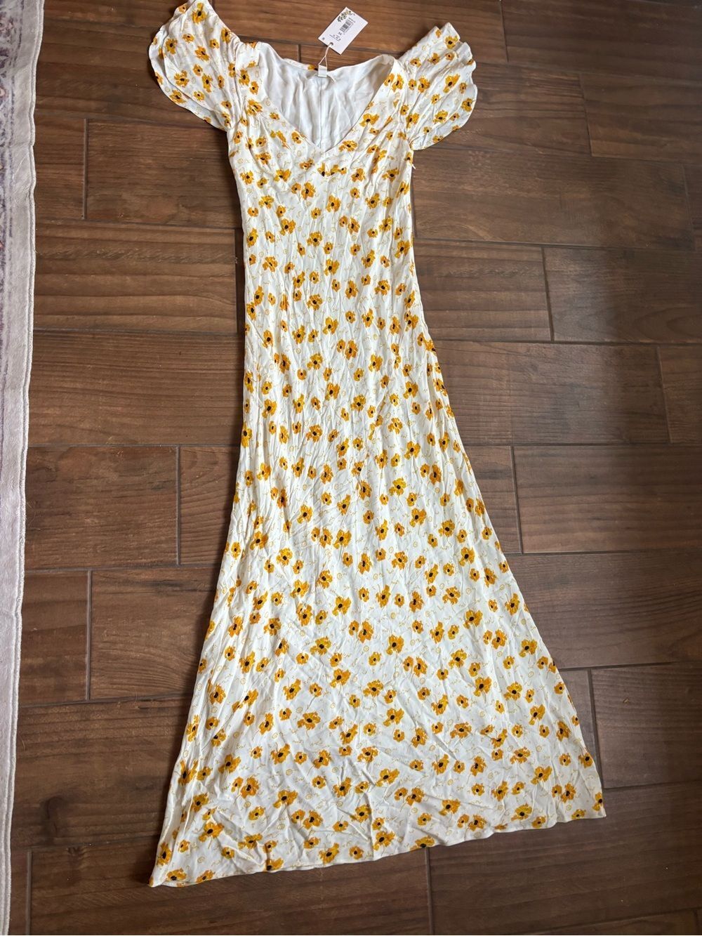 NWT Chelsea & Violet Marbella Floral Puff Sleeve Maxi Dress White Yellow XS